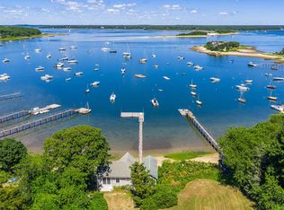 250 Scraggy Neck Rd, Cataumet, MA 02534