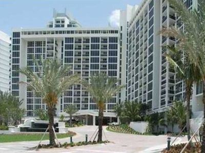 10275 Collins Ave APT 426, Bal Harbour, FL, 33154