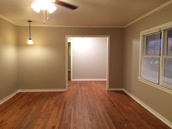 5th image of 401 W Carolanne Blvd #1