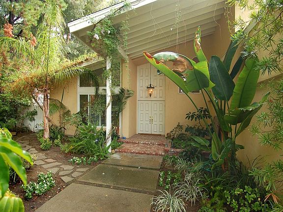2nd image of 19290 Berclair Ln