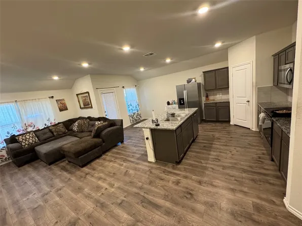 2516 Whitaker Dr, Seagoville, TX 75159