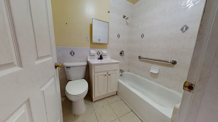 Sold by Remax Edge | media 18