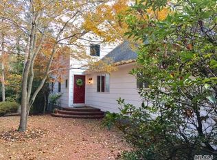 16 Whitford Rd, Stony Brook, NY 11790