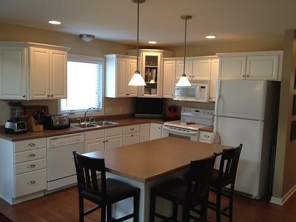 2nd image of 291 White Oak Ter