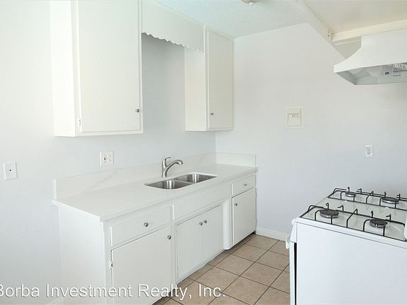5th image of 8831 Rosecrans Ave #8831