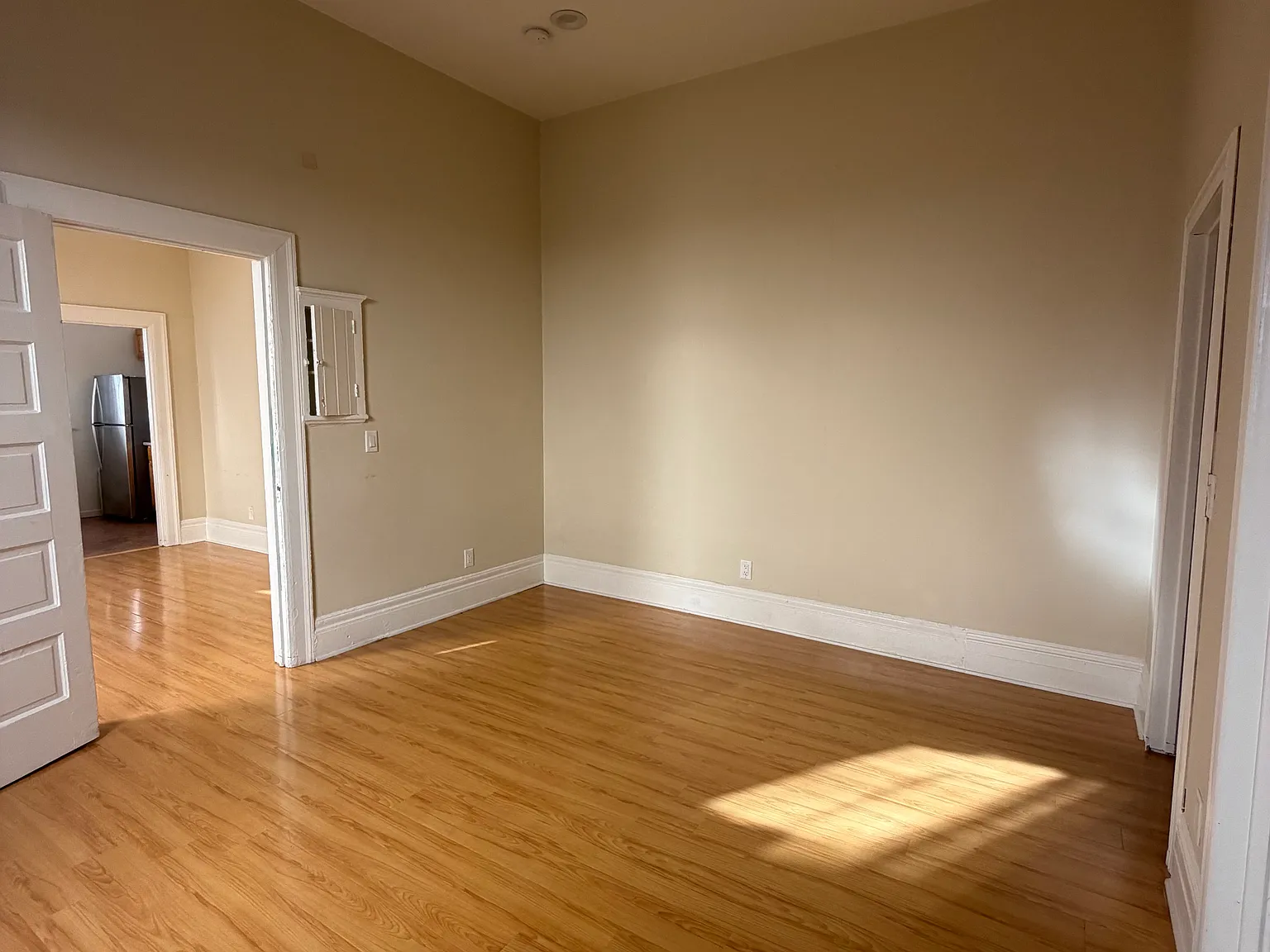 1 bed, 700 sqft, $1,800 — Photo 4