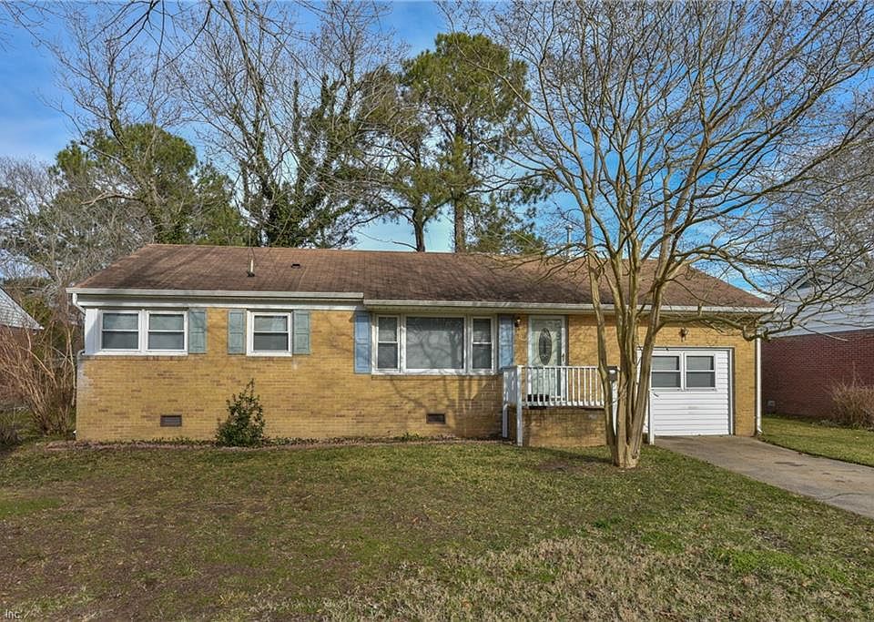 1st image of 5 Eastlawn Dr
