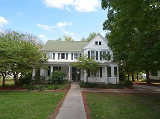 701 S Main St, New London, MO 63459