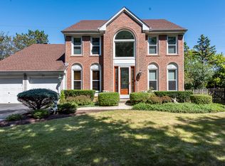 71 Saint Clair Ln, Vernon Hills, IL 60061