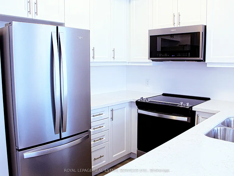 460 Dundas St E #1102 — Photo 6