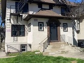 301 Wellington Avenue