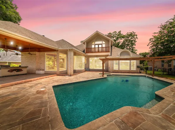 32610 Whitburn Trl, Weston Lakes, TX 77441