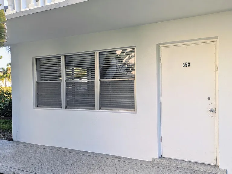 353 Sheffield St E #O — Photo 9