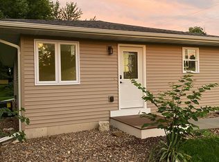 904 S Main St, Mount Pleasant, IA 52641