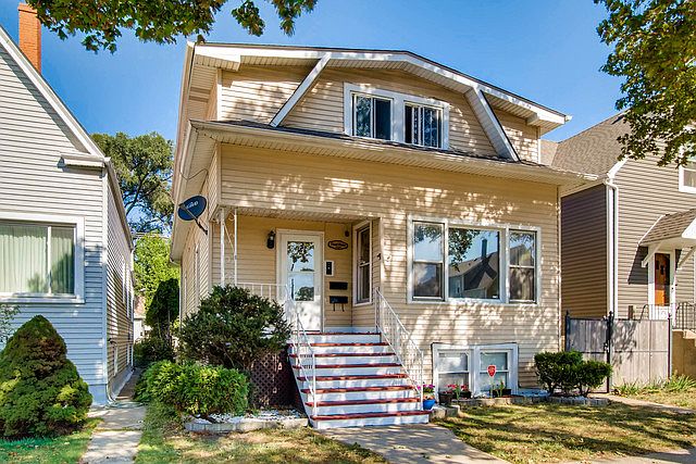 1st image of 4736 W Waveland Ave #1