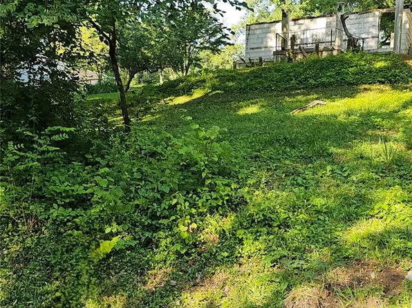 3 Creston Dr, Belleville, IL 62223