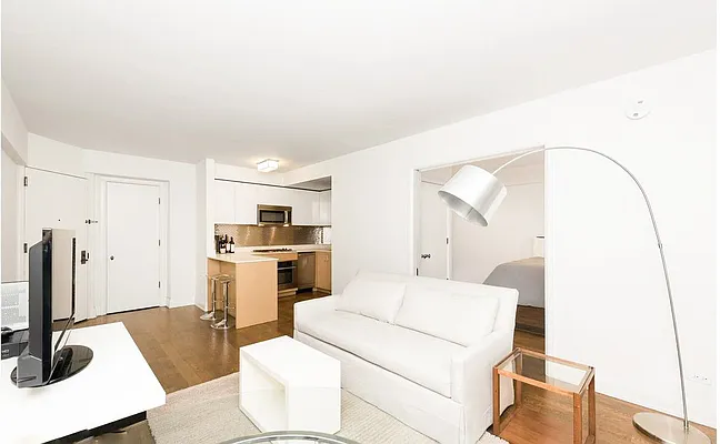 Rented by Mallan Real Estate Inc | media 3