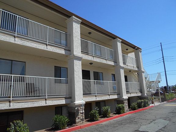 3rd image of 21626 N 23rd Ave Unit 302A