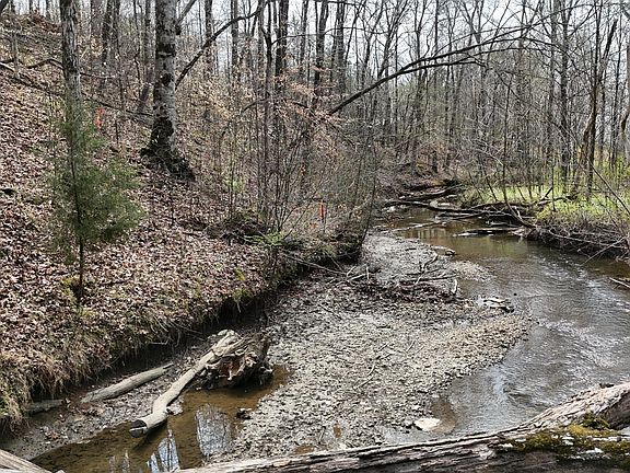 4th image of 561 Geren Subdivision Ln