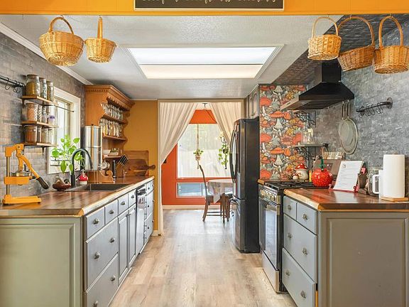 3rd image of 3909 Reche Rd Spc 112