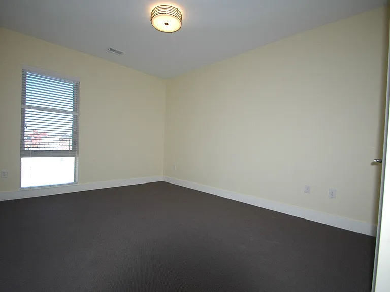 410 S Hancock St — Photo 14