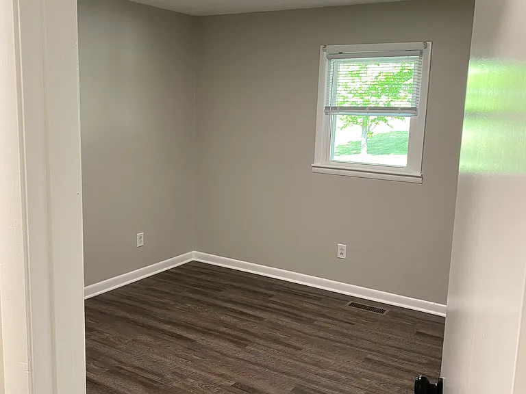 147 Riddleton Cir — Photo 7