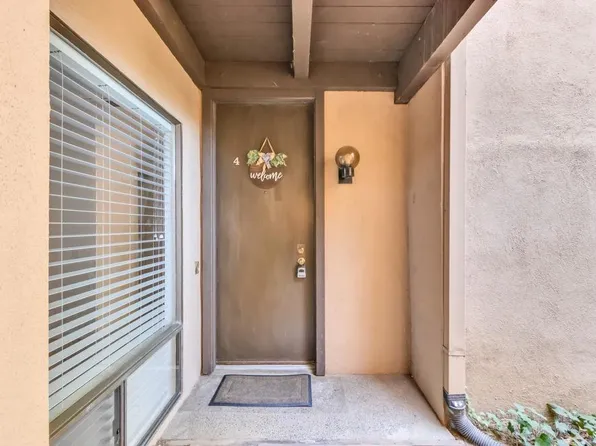 2237 Woodside Ln Unit 4, Sacramento, CA 95825
