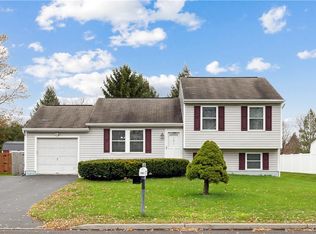 101 Snappy Ln, Liverpool, NY 13090