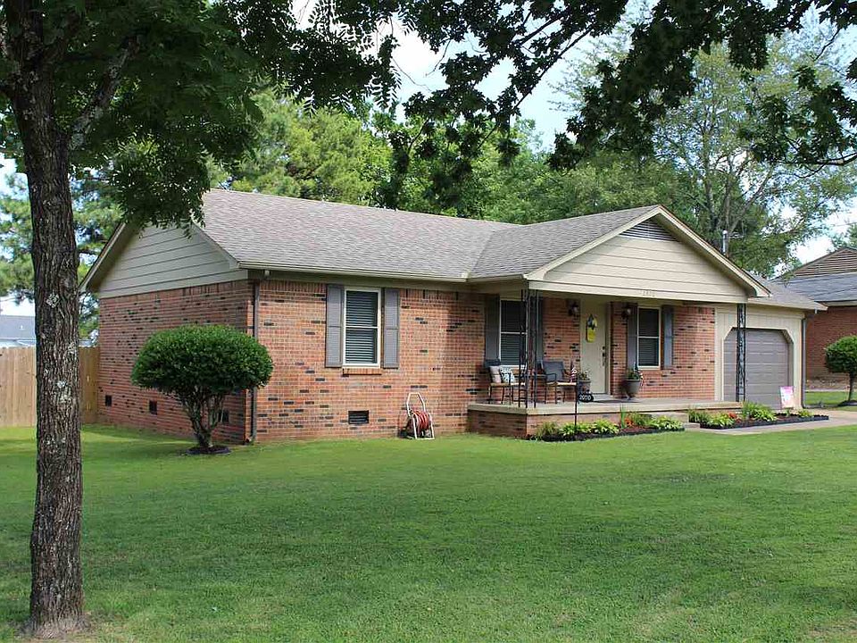 1st image of 2070 Ellen Dr