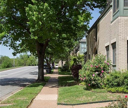 4th image of 2637 McCart Ave
