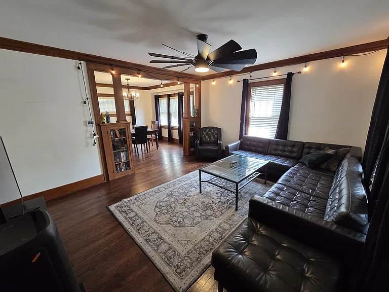 710 Harlan Ave NE — Photo 3