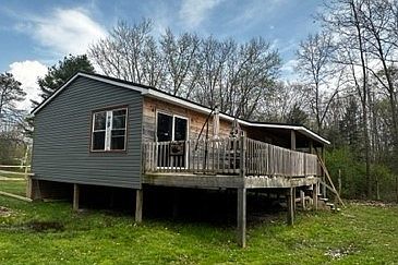 3rd image of 2629 River Dr