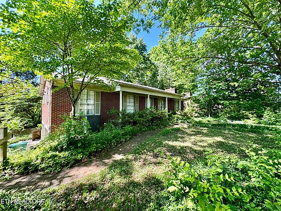 4th image of 805 Dorset Dr