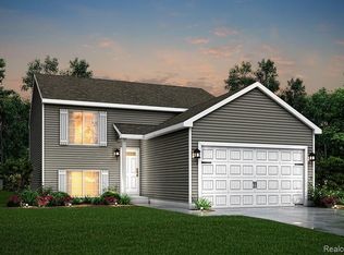 1883 Harold St, Adrian, MI 49221