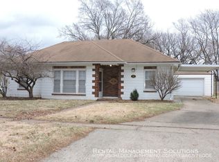 932 NE Green St, Topeka, KS 66616