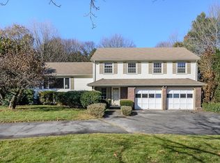 15 Lea Rd, Westwood, MA 02090