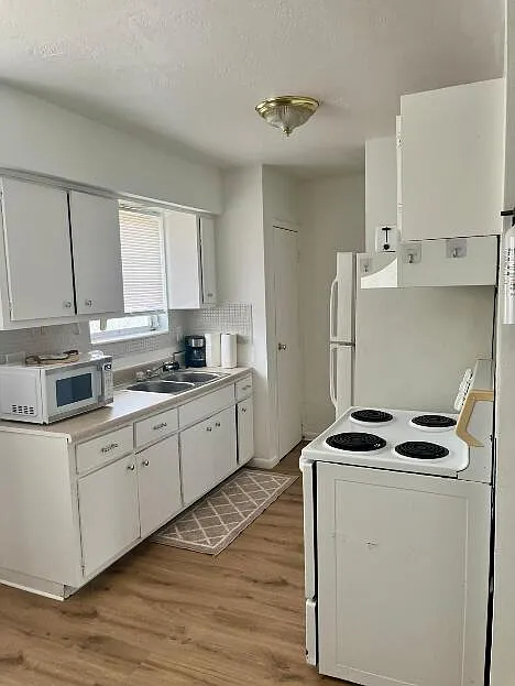 1 bed, 1.0 bath, 800 sqft, $1,950 — Photo 4
