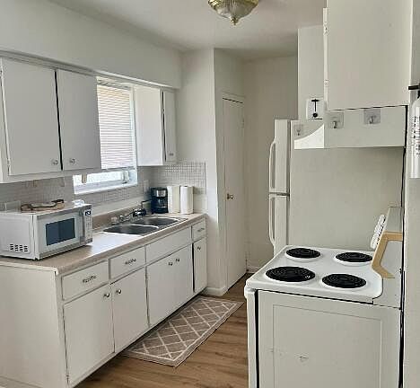 4th image of 1826 Sherman St Unit 5