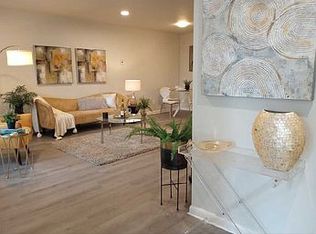 8022 W Pocahontas Ave, Tampa, FL 33615