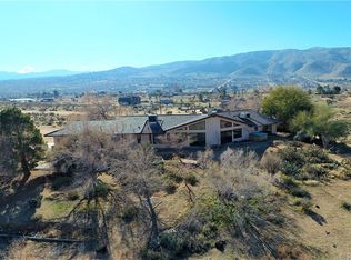 10022 Cerra Vista Rd, Apple Valley, CA 92308