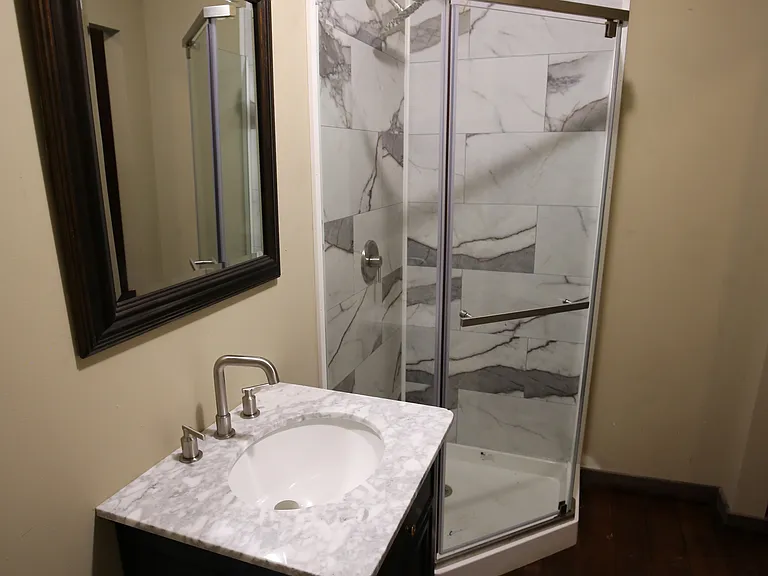 123 N Sale St #3 — Photo 23
