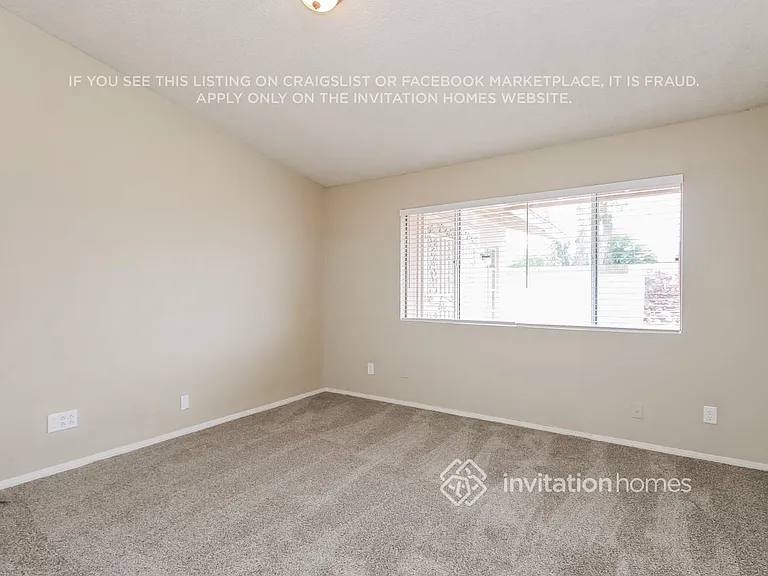 656 S Robin Ln — Photo 11
