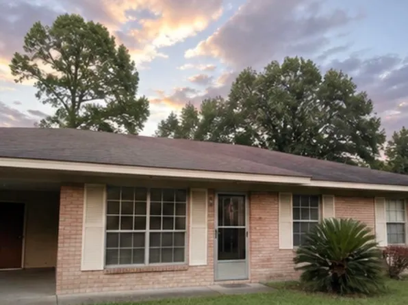 2046 Oak Grove Dr, Baton Rouge, LA 70815
