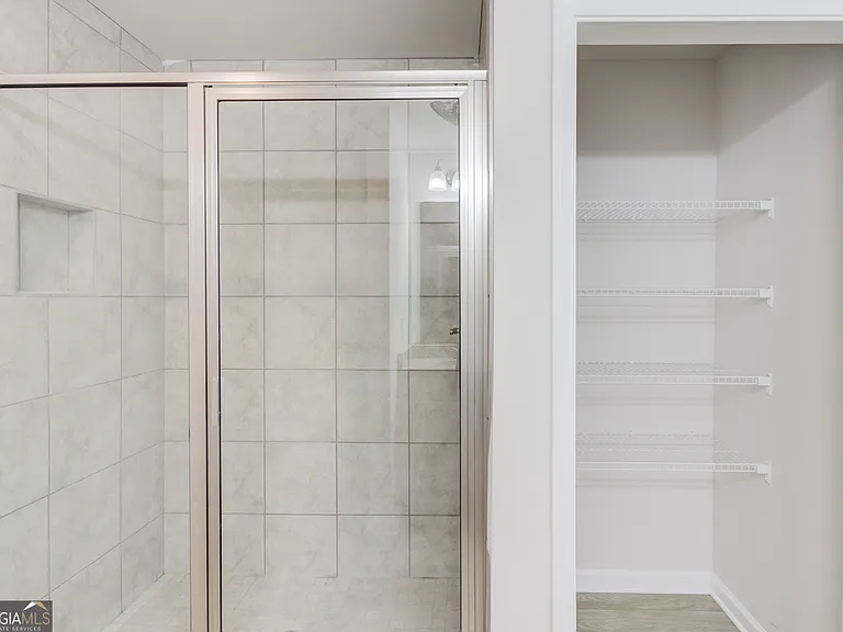 6428 Pine Station Dr — Photo 21