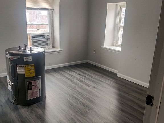 5th image of 514 W Queen Ln