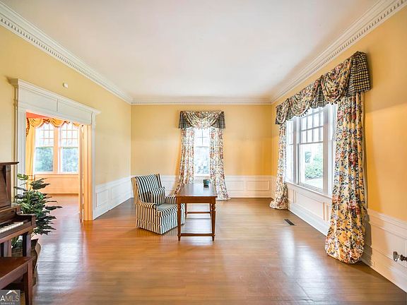 5th image of 62 Indian Springs Dr