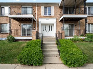 30703 Shiawassee Rd, Farmington, MI 48336