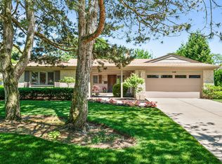 249 Hastings Ave, Highland Park, IL 60035