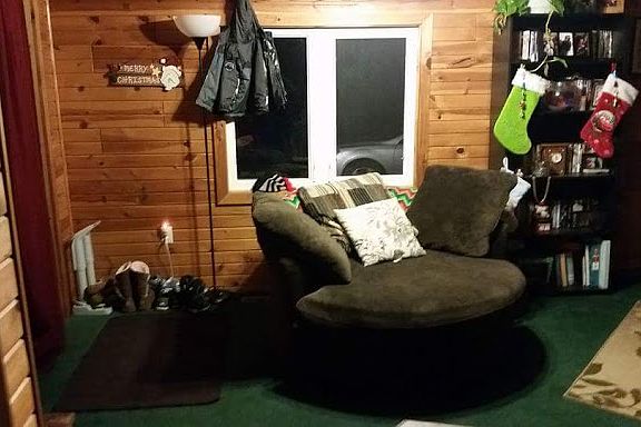 4th image of 582 Allen Dr