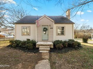 2422 Sevier Ave, Maryville, TN 37804